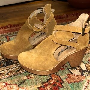FREE PEOPLE Cedar Clog